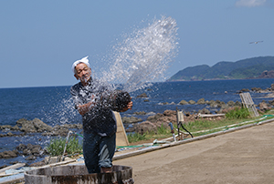 能登の揚げ浜式製塩技術は国の重要無形民俗文化財に指定されている