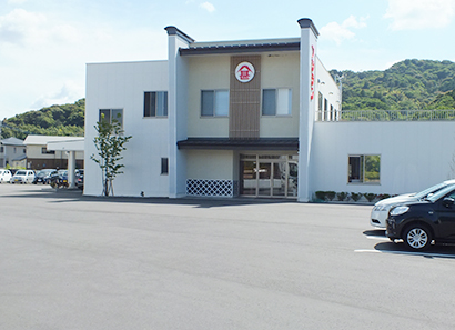 九州食品産業特集：富士甚醤油　事務と生産一体化　効率的作業運営を