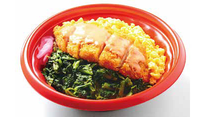 白身魚フライのオーロラソース丼 約317g 300円（税込み）　ケチャップとマヨネーズを混ぜたオーロラソースが人気