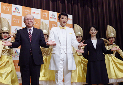 前列左から近藤雅之社長、別所哲也、有川由紀子プロジェクトリーダー