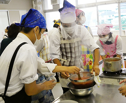 カゴメ トマトケチャップづくり 開催 学校の先生が伝道師へ 日本食糧新聞電子版