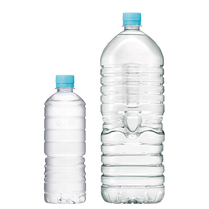 完全ラベルレス化を実現した「『アサヒ　おいしい水』天然水　ラベルレスボトル」PET 600mlと2L