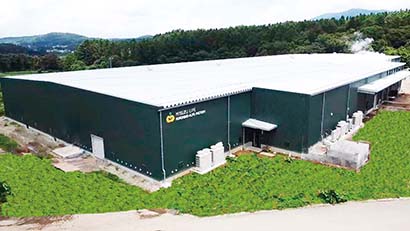 7ヵ所目となるアルプス工場は日本初の冷凍カットぶなしめじ生産専用工場