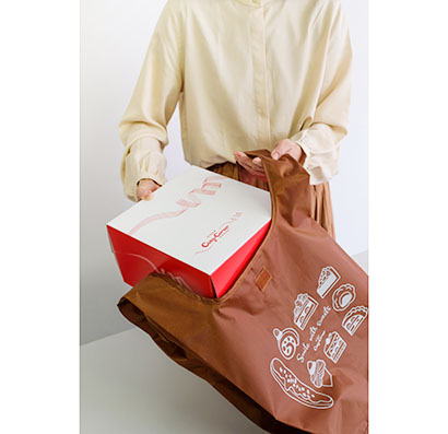 銀座コージーコーナー ケーキ箱がすっぽり入るオリジナルエコバッグ発売 日本食糧新聞電子版