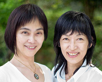サカイ優佳子さん（左）と田平恵美さん