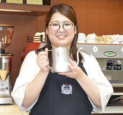 中井千香子チャンピオンがワンランク上のアイスコーヒー抽出セミナーを開催