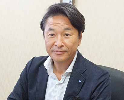 岩田章正　取締役社長COO