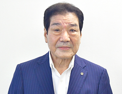 代表取締役会長 川崎博道氏