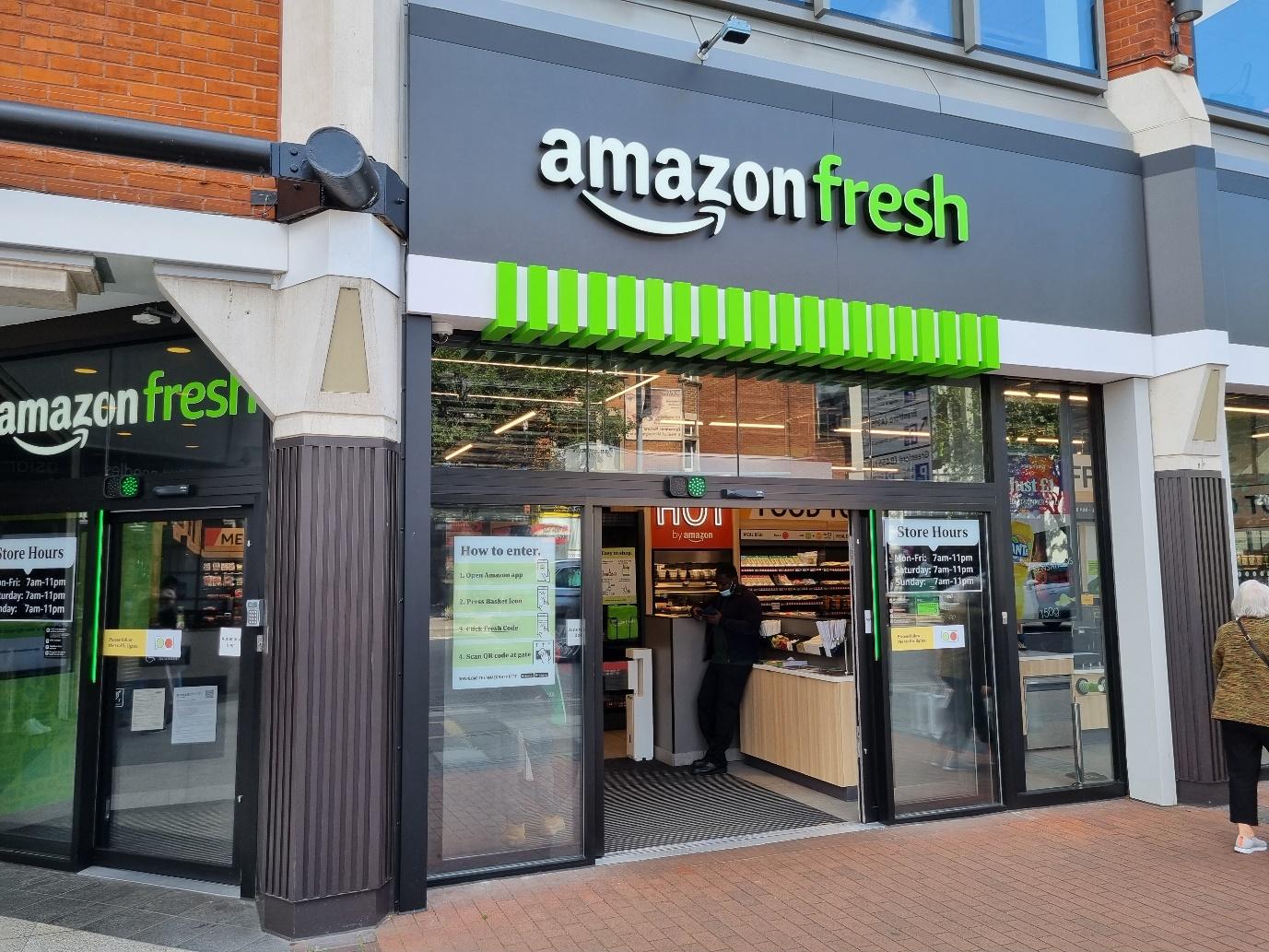Amazon Fresh」が英国で拡大中 レジなし店舗で不思議な買物体験 - 日本 