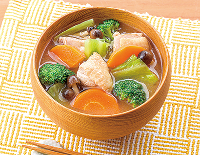 野菜いっぱいで具だくさん「うちの満菜みそ汁」を食べよう！　11月24日は和食…