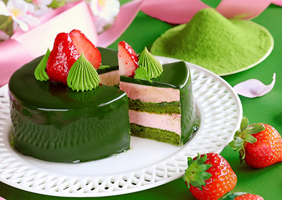 D-matcha、自家栽培抹茶使用「春のいちご抹茶ムースケーキ」販売