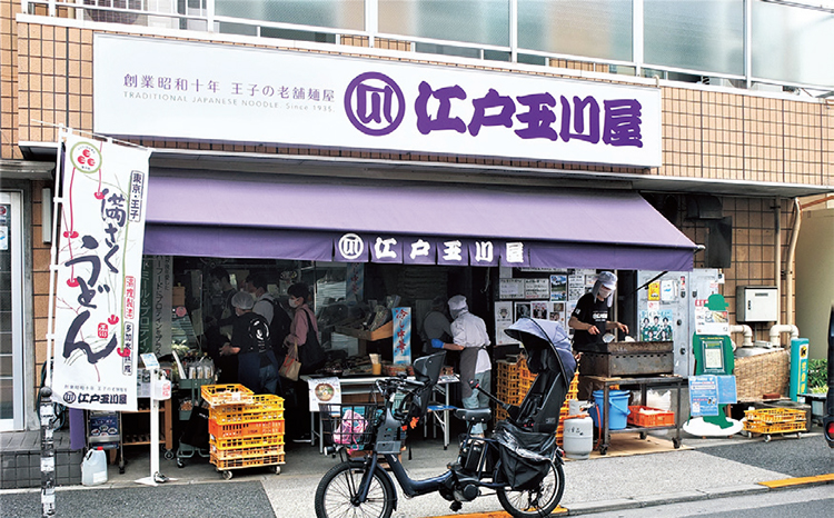 直売所強化のため、毎月第1・第3土曜日を「お惣菜の日」としてうどん弁当、各種天ぷらなどを販売