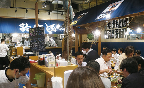 【釣宿酒場　マヅメ】“脱宴会”のコンセプトで小グループの食事利用に対応