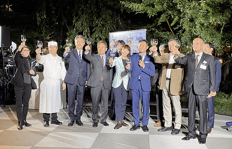 日本ワイナリーアワード協議会、“日本ワインで乾杯”プロモーション実施 - 日本食糧新聞・電子版