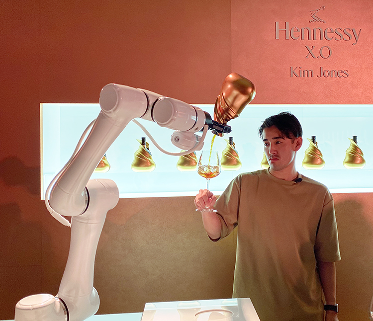 キムジョーンズ ヘネシー ヘネシー XO リミテッドエディション キム