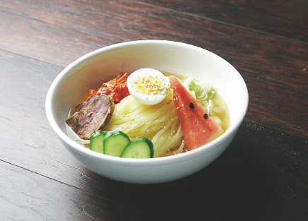 中野製麺「盛岡冷麺」　コシが強いモチモチとした麺