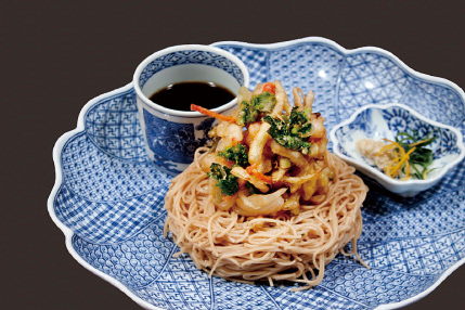 米粉で作った麺「べいめん」は、正統派の日本料理はもちろん、イタリアン、中国料理などどんな麺料理にもアレンジできる