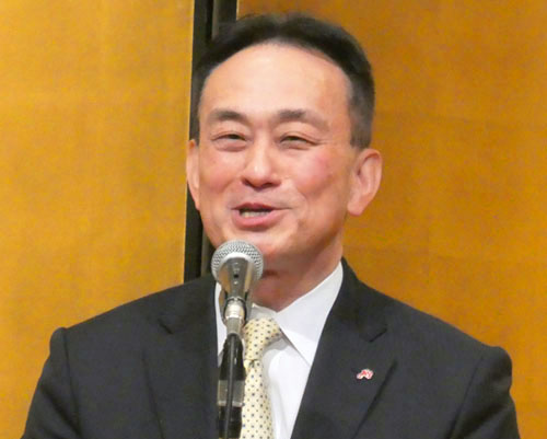 中締めあいさつする竹内秀樹副会長