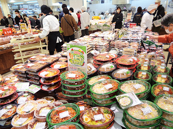 弁当・惣菜の人気は「和風弁当・麺・丼」がトップという結果に