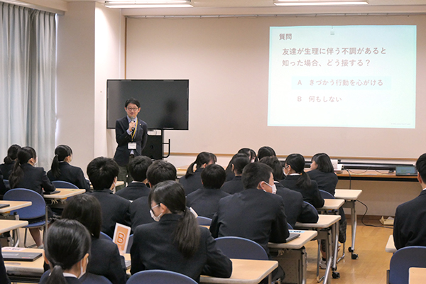 足立区立千寿桜堤中学校ではトイレ研究所と特別授業を実施