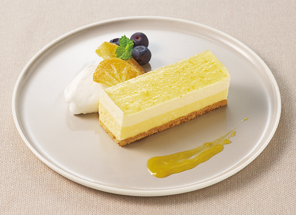 テーブルマーク「フリーカットケーキ 瀬戸内レモンのレアチーズケーキ」