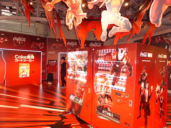 コカ・コーラシステム、渋谷にスペシャル空間　「マーベル」とコラボ