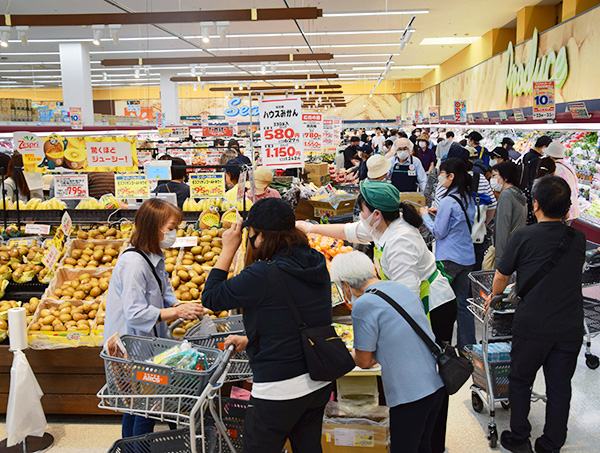 春需商戦を迎えた札幌市内のスーパー
