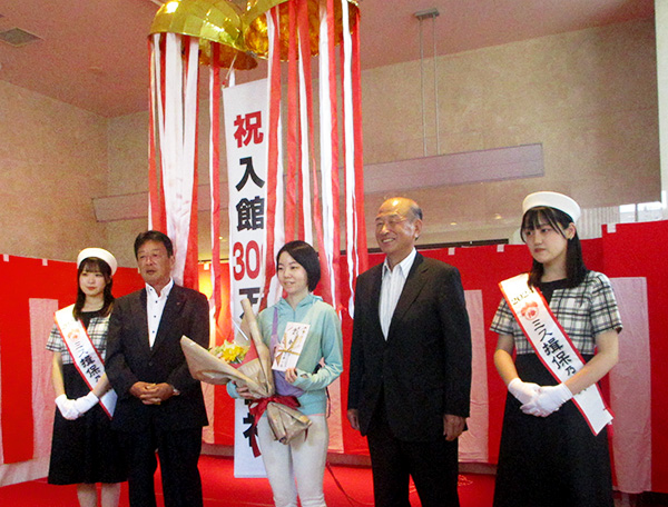 兵庫県手延素麺協同組合、「そうめんの里」入館300万人突破