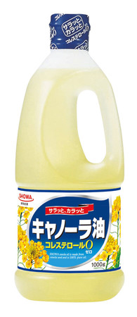 昭和産業が１０月から値上げする「キャノーラ油」（１０００グラム）（同社提供）