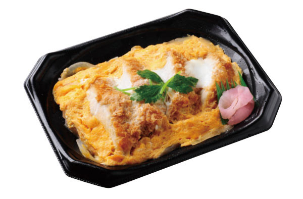 ご奉仕逸品　「謹製！かだっぱり卵のかつ丼」　486円（税込み）477g