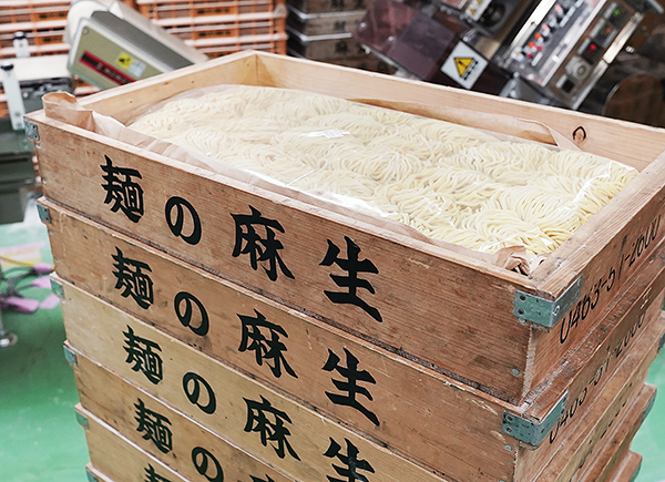 月間100万食の中華麺を神奈川を中心に近隣県の外食市場に販売する