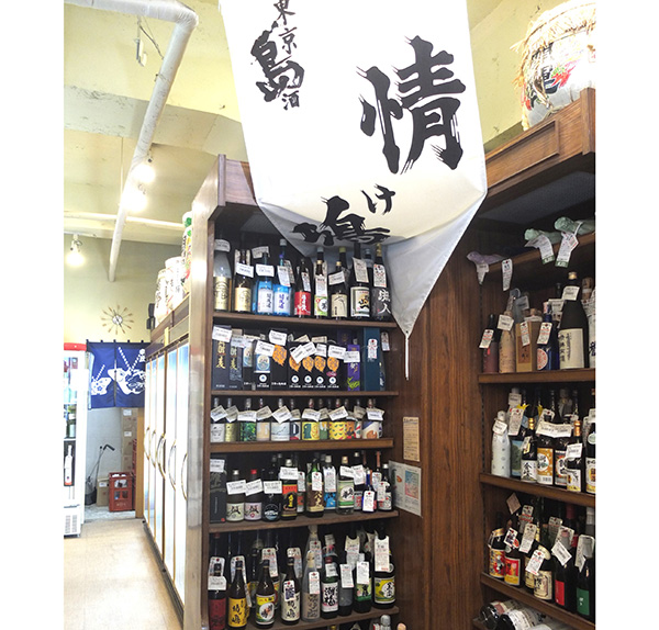 「東京島酒」などディープな商品が豊富に揃っている