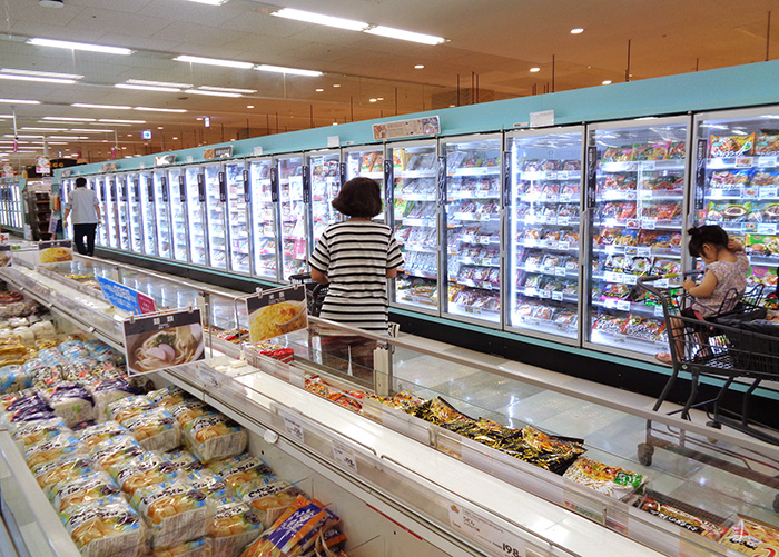 地域最大級の品揃えを誇る冷凍食品売場
