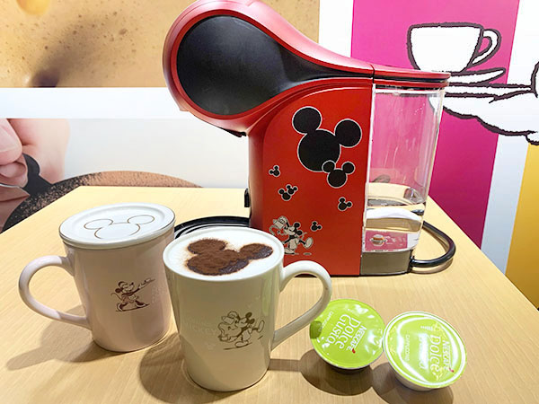 ネスレ日本、「バリスタミッキー」限定デザインのカフェ体験セット発売