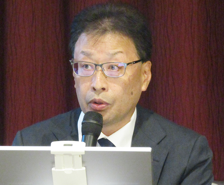 中川伊正代表取締役社長