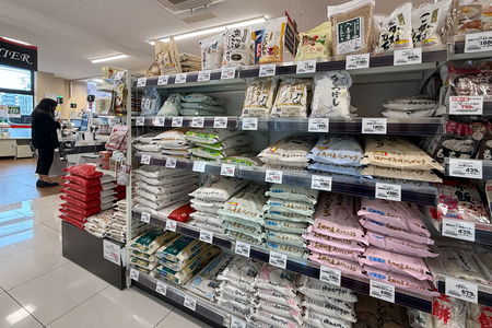 コメ店頭価格、１７週連続上昇＝５キロ４２３３円、備蓄米効かず【時事通信速報】