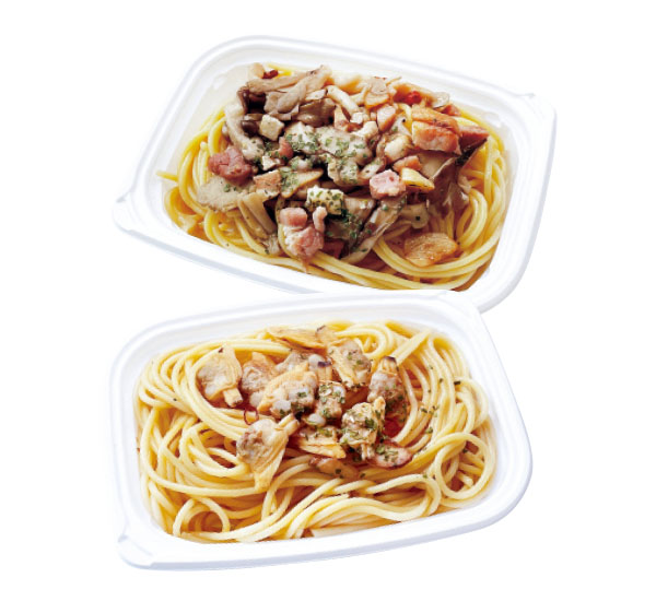 ANTONIOS DELI 松屋銀座店「パンチェッタとキノコのペペロンチーノ(ミニサイズ)」 594円(税込み)/192g、「ボンゴレビアンコ(ミニサイズ)594円」(税込み)/167g ミニサイズの