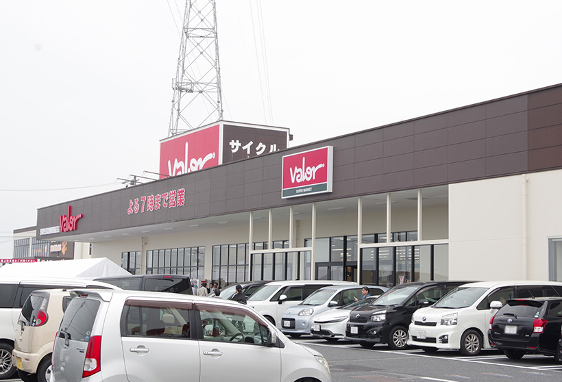 バロー、生鮮特化型店舗「稲沢平和店」オープン　グループの総力生かす