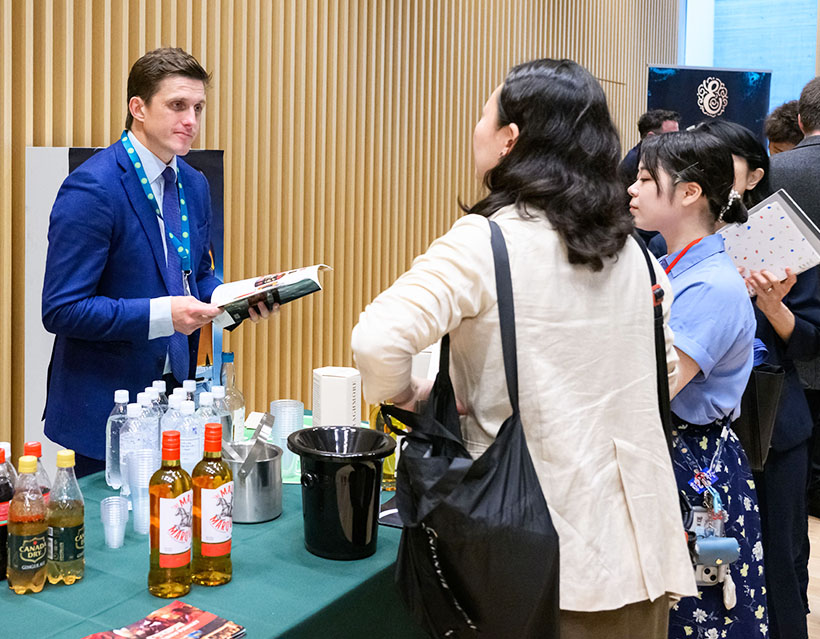 アイルランド政府食糧庁、大使館で11社出展フェス　アイリッシュウイスキーの魅…