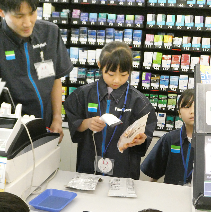 ファミリーマート・森永乳業、共同で地域社会貢献　マミー60周年「こども食堂」…