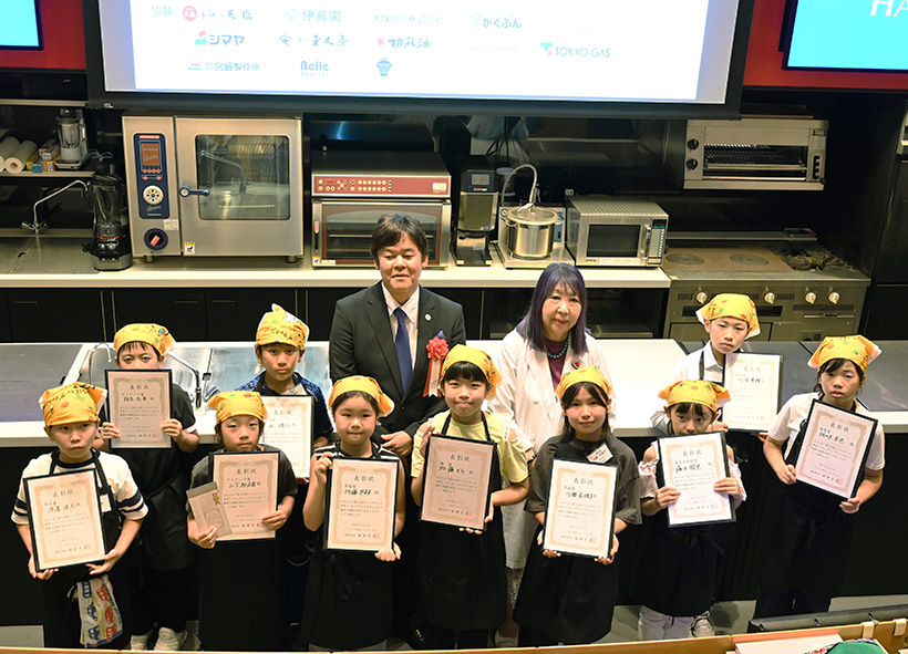 服部栄養専門学校、朝食テーマに競う　キッズ食育クッキング開催