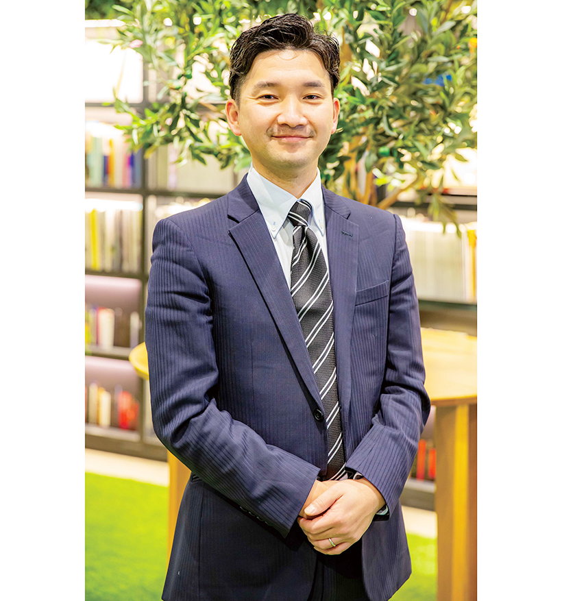 全国外食産業・業務用卸流通特集：大阪王将・文野幸司社長　新モデル店舗が新顧客…