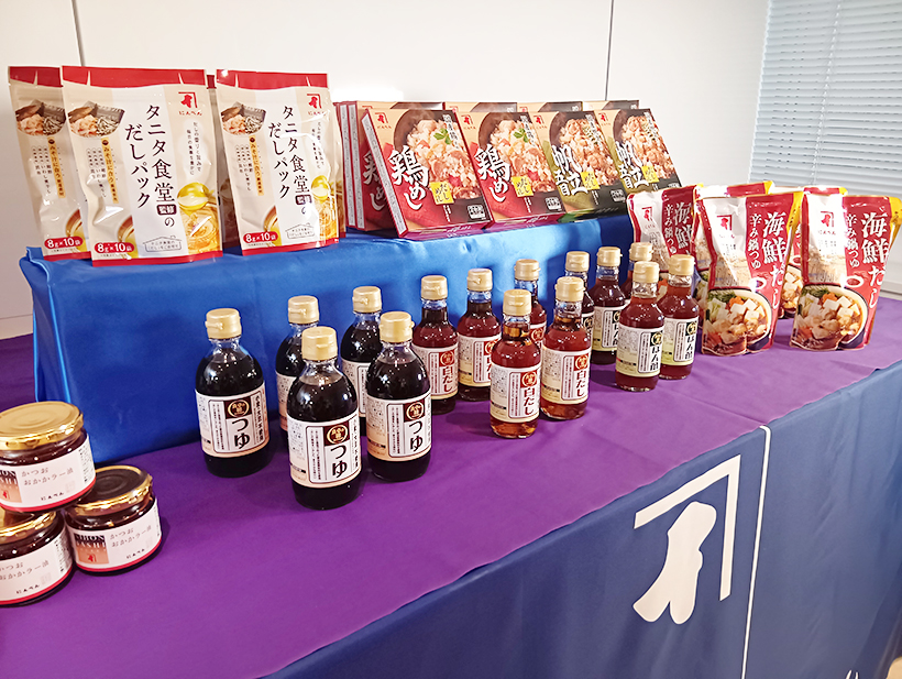 にんべん、20年ぶりに炊き込みご飯の素投入　「辛い」鍋つゆやコラボだしパック…