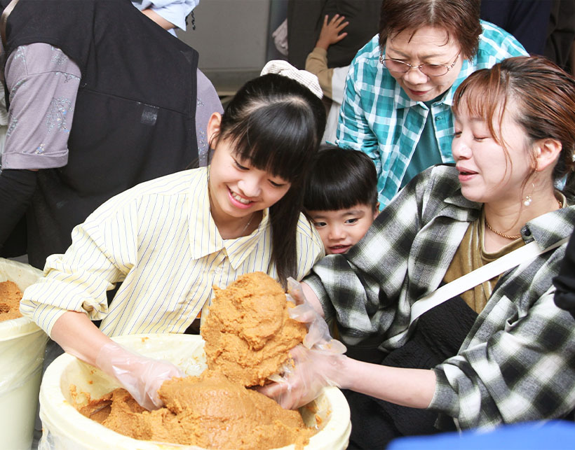 竹屋、恒例「みそプラザ」　詰め放題など大盛況
