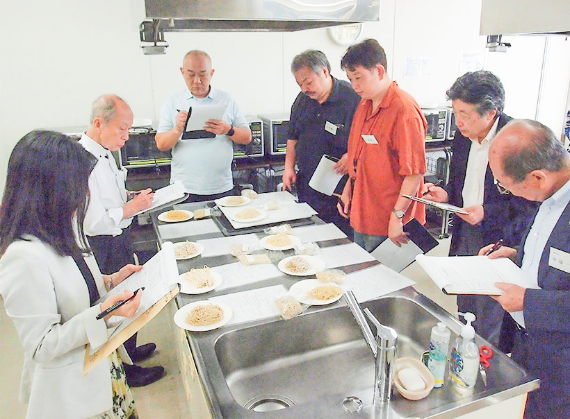 全国製麺協同組合連合会、生中華麺品評会　37企業84品出品