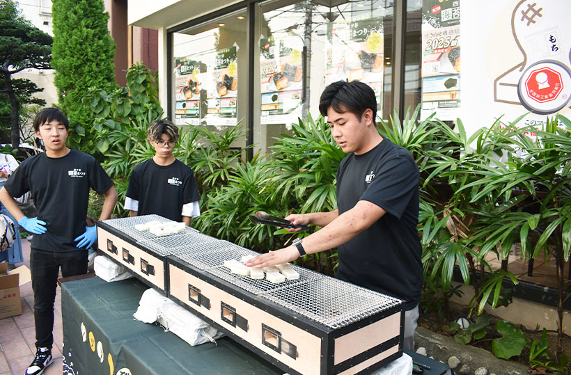 「四ツ谷海苔まつり」開催　磯辺焼き振る舞い　全国餅工業協同組合が協賛
