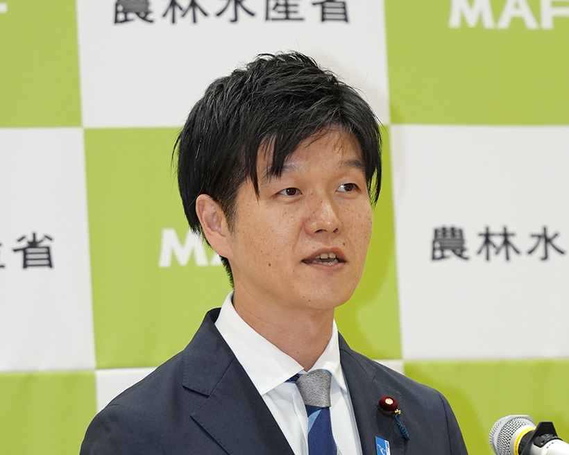 【速報】農水省・鈴木憲和新大臣が就任　現場重視の姿勢鮮明に
