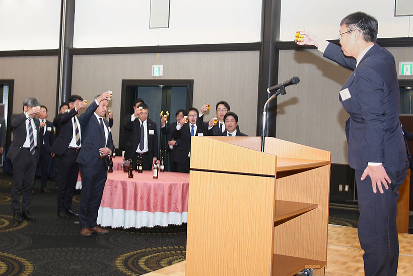 長野県食品問屋連盟、賀詞交歓会開催　挑戦の年に決断と実行　地域の食文化発信も