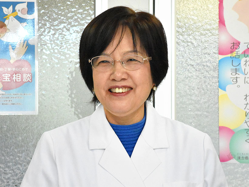 日本中医薬協会、春の養生茶会開く　老化に対する薬膳解説