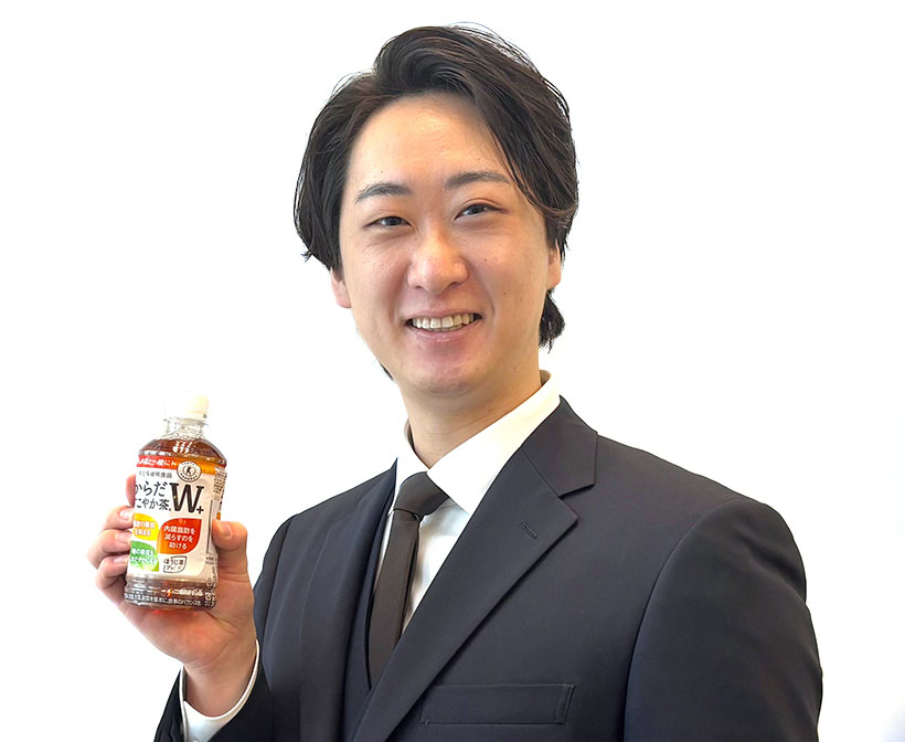 コカ・コーラシステム、「からだすこやか茶W＋」強化　都内でPRイベント